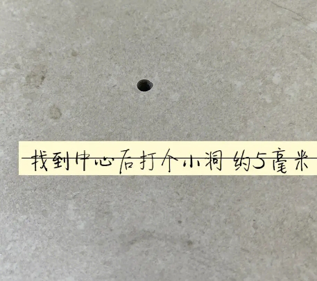 湘乡瓷砖空鼓维修公司专业解答在瓷砖铺贴过程中，如果砂料搅拌不均匀，将会带来以下问题